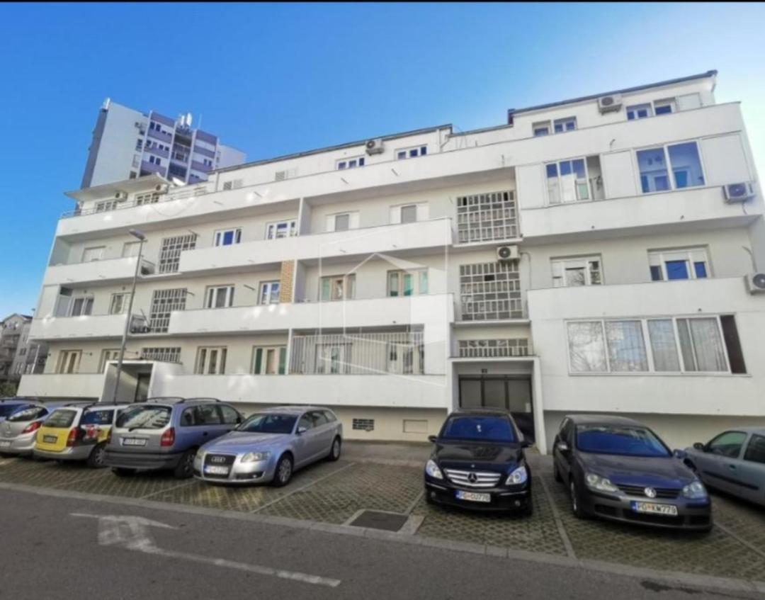 2 Bedroom Centre Apartment Подгорица Экстерьер фото